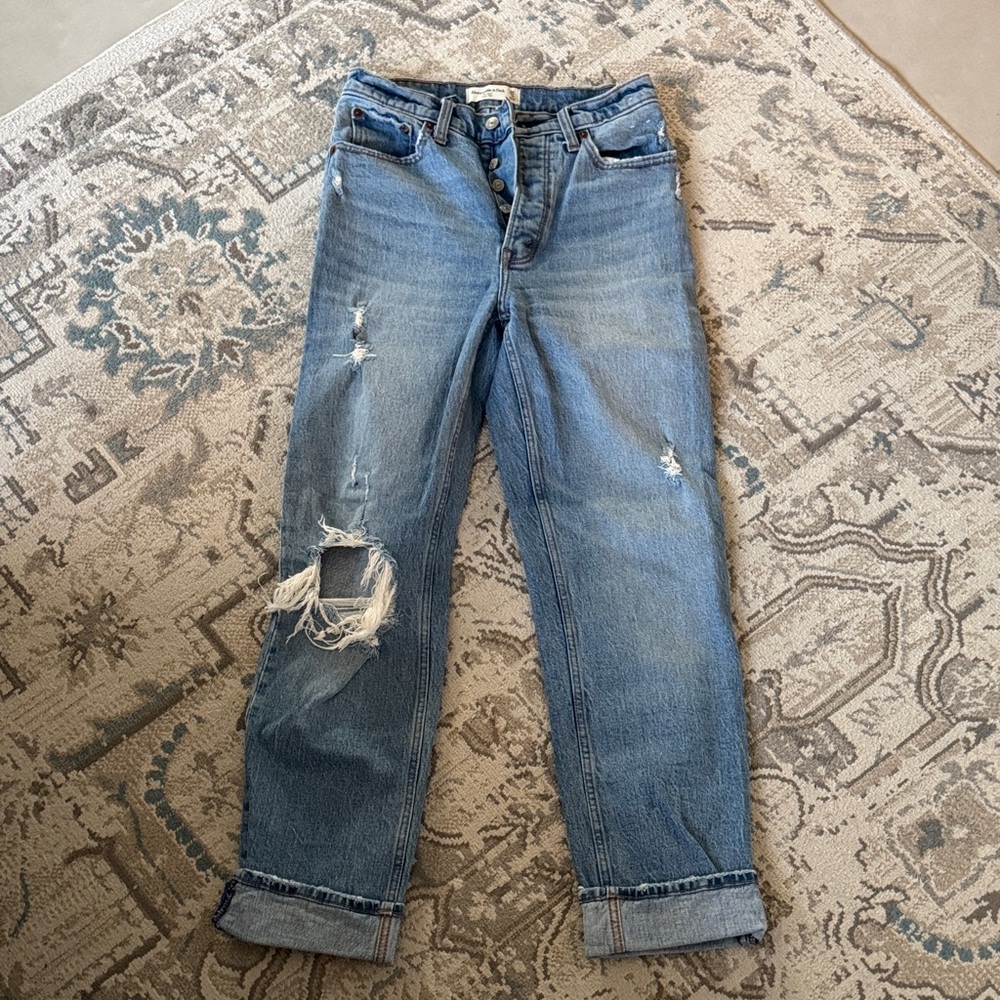 Abercrombie & Fitch Light Blue “The Dad High Rise” Jean